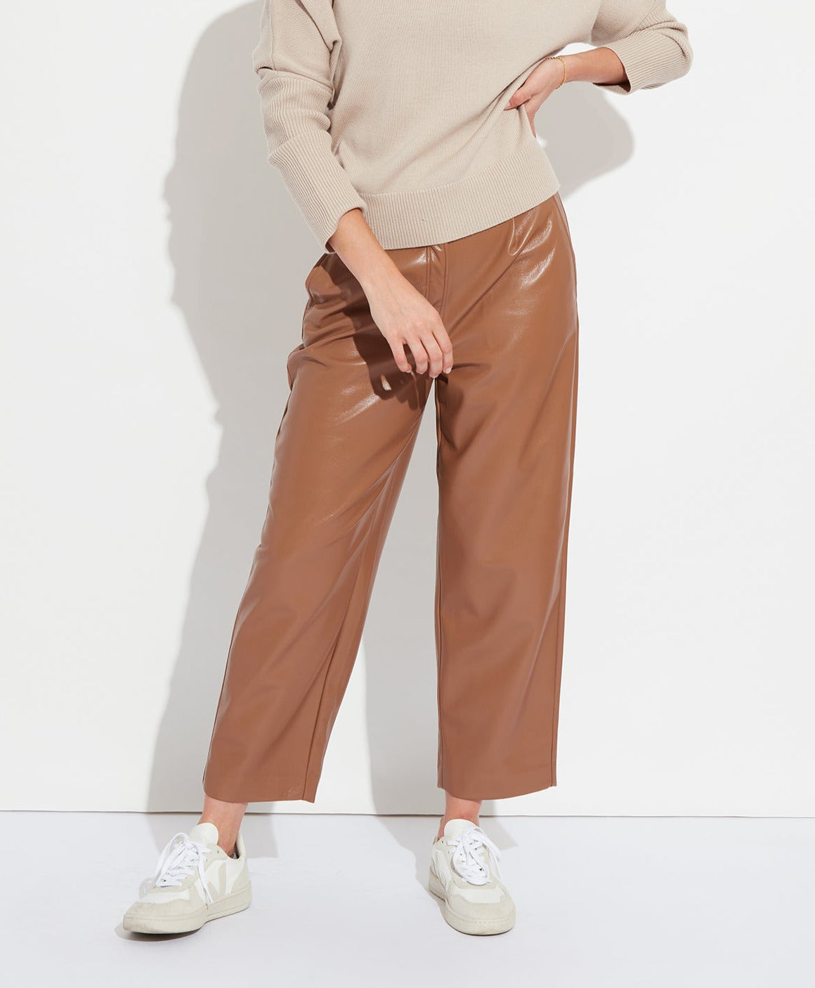 Women's Trousers | New Collection Online | ZARA United Kingdom | Pantalones  de moda, Pantalones mujer, Pantalones con pliegues