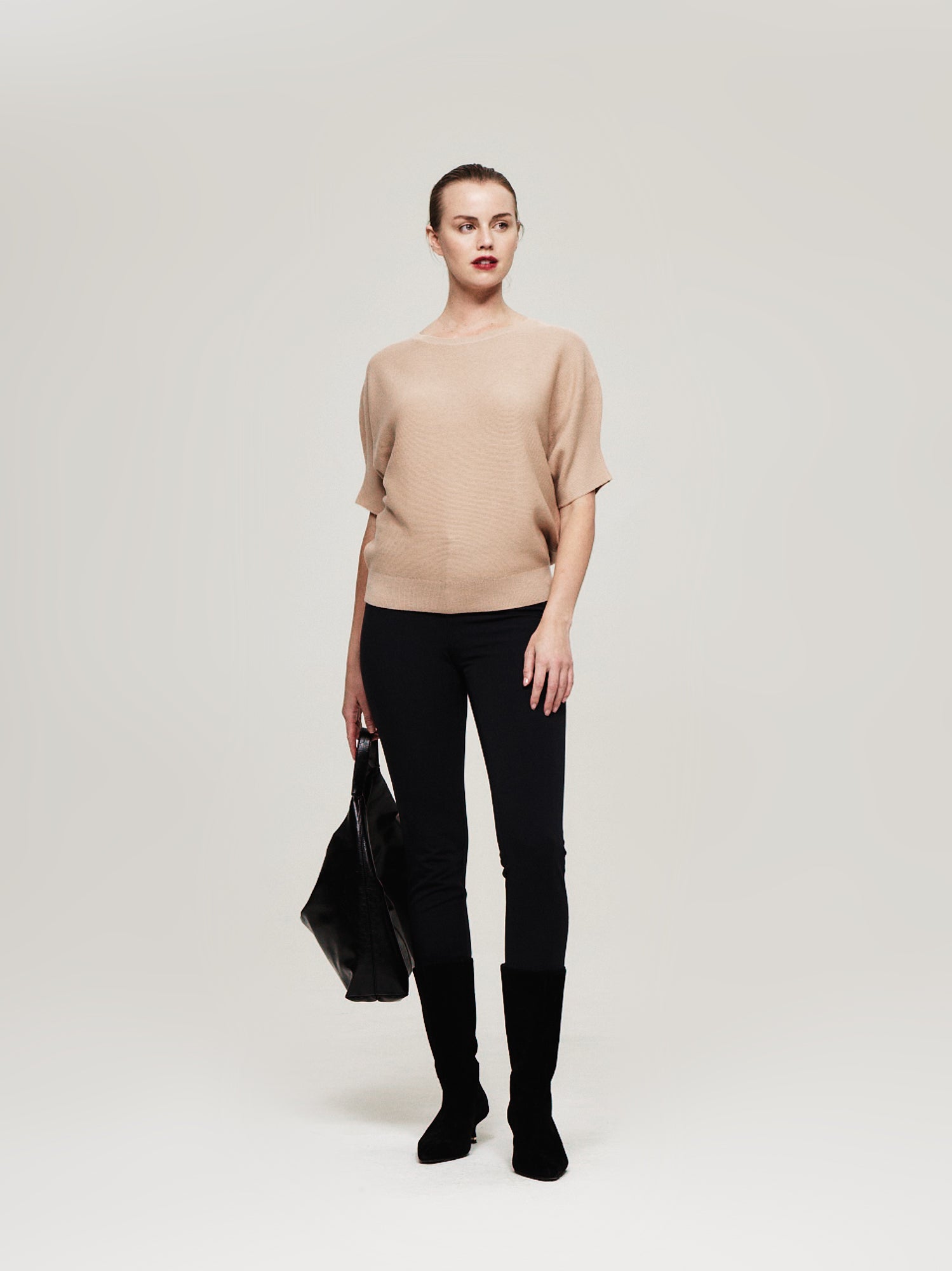 Essential Pullover - The Reset