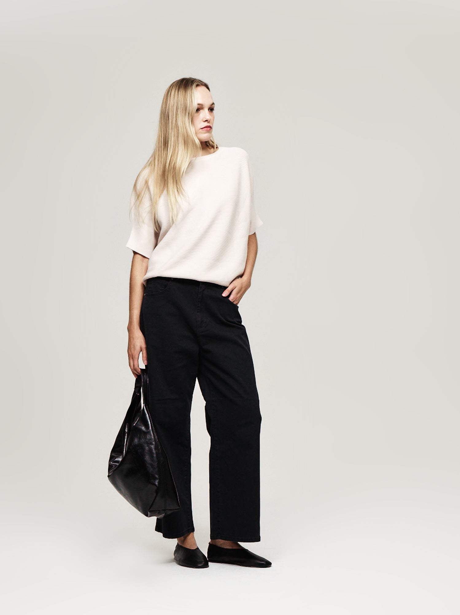 Essential Pullover - The Reset